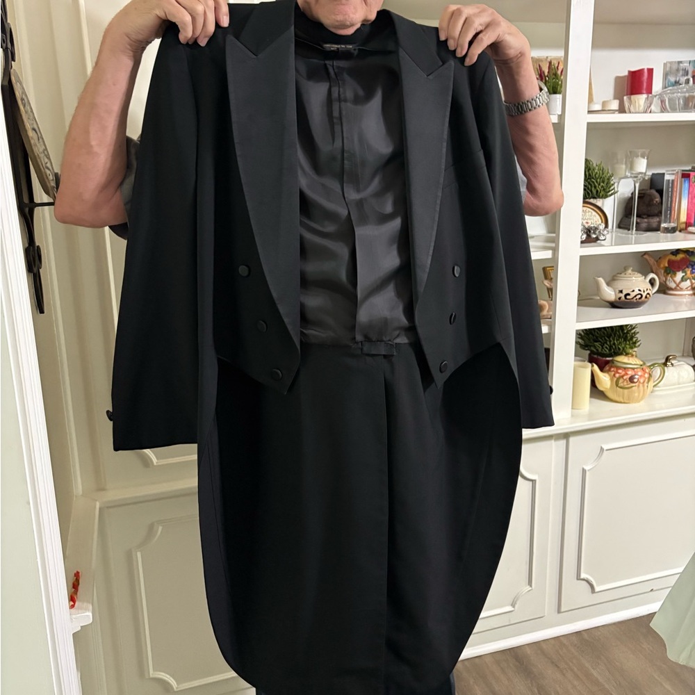 Black Tuxedo Tailcoat Jacket and Trousers w/stripe